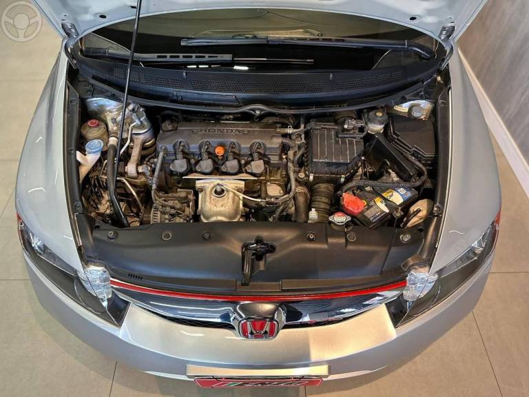 HONDA - CIVIC 1.8 LXS 16V FLEX 4P MANUAL - 2008/2008 - PRATA - R$ 51.900,00