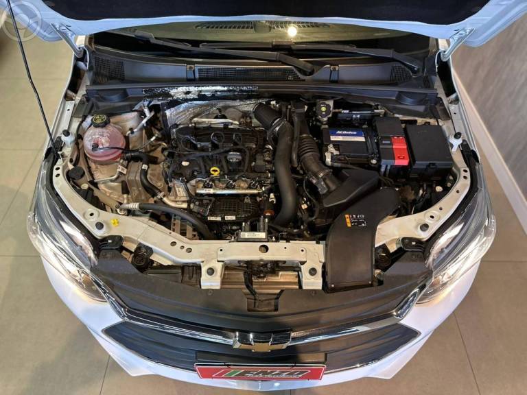 CHEVROLET - ONIX 1.0LTZ PLUS 12V TURBO FLEX 4P AUTOMÁTICO - 2023/2024 - BRANCA - R$ 89.900,00