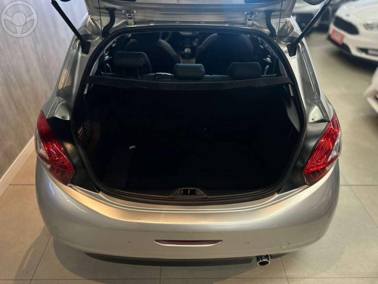 PEUGEOT - 208 1.6 GRIFFE 16V FLEX 4P MANUAL - 2014/2014 - PRATA - R$ 42.900,00