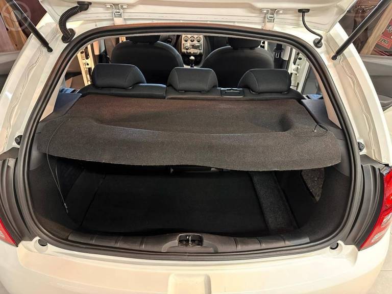 CITROËN - C3 1.5 TENDANCE 8V FLEX 4P MANUAL - 2014/2015 - BRANCA - R$ 44.900,00