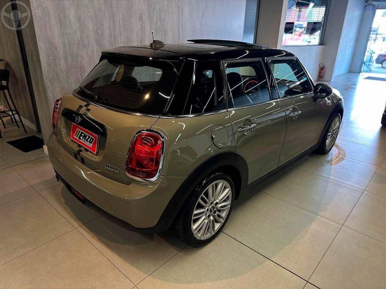 MINI - COOPER 1.5 12V TURBO NAVI 4P AUTOMÁTICO - 2018/2019 - CINZA - R$ 112.900,00