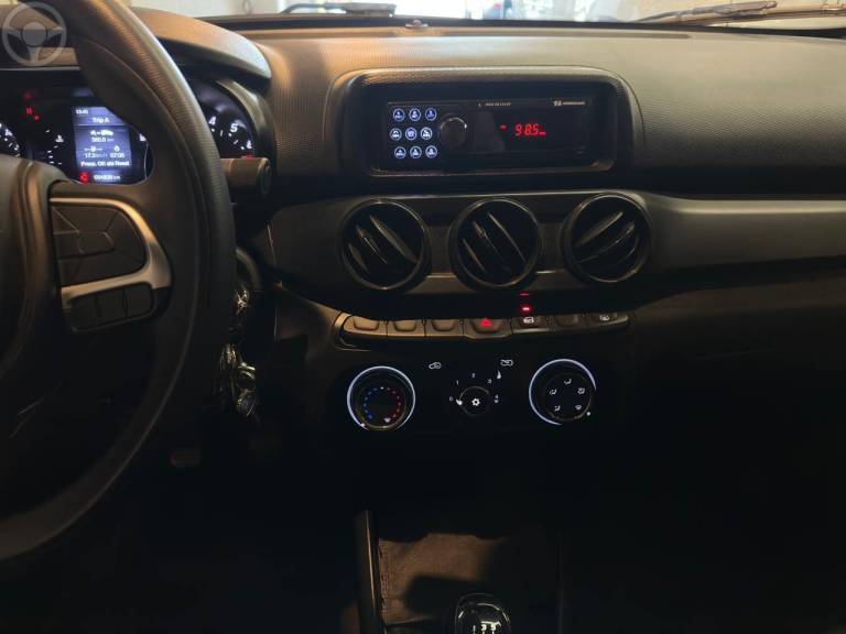 FIAT - ARGO 1.0 FIREFLY FLEX 4P MANUAL - 2021/2022 - BRANCA - R$ 54.900,00