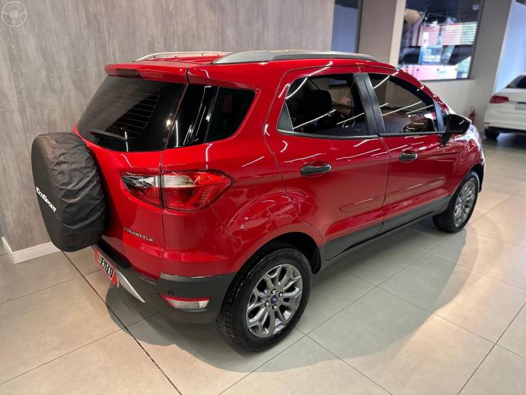 FORD - ECOSPORT 1.6 FREESTYLE 8V FLEX 4P MANUAL - 2012/2013 - VERMELHA - R$ 53.900,00
