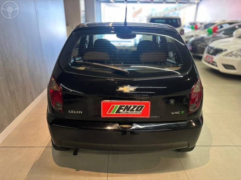 CHEVROLET - CELTA 1.0 MPFI LT 8V FLEX 4P MANUAL - 2011/2012 - PRETA - R$ 31.900,00