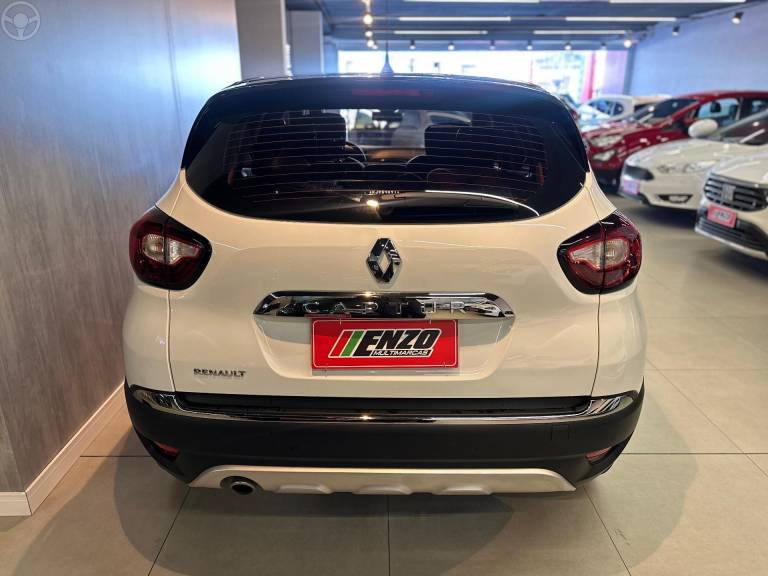 RENAULT - CAPTUR 1.6 16V FLEX INTENSE AUTOMÁTICO - 2019/2019 - BRANCA - R$ 75.900,00