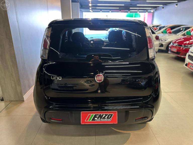 FIAT - UNO 1.0 EVO ATTRACTIVE 8V FLEX 4P MANUAL - 2018/2019 - PRETA - R$ 42.900,00