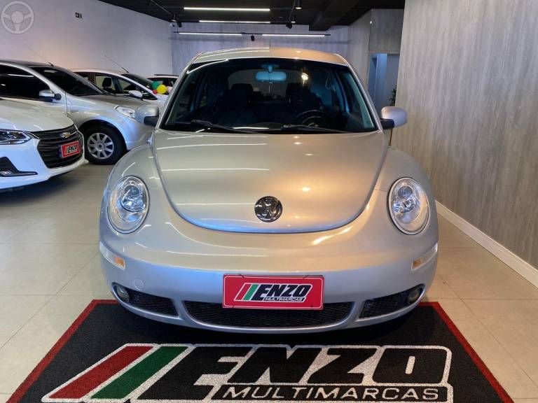 VOLKSWAGEN - NEW BEETLE 2.0 MI 8V 2P MANUAL - 2006/2007 - PRATA - R$ 37.900,00