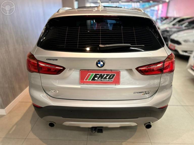 BMW - X1 2.0 16V TURBO SDRIVE20I X-LINE 4P AUTOMÁTICO - 2019/2019 - PRATA - R$ 136.900,00