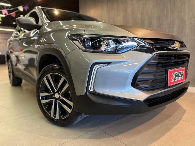 CHEVROLET - TRACKER 1.0 12V LT TURBO FLEX 4P AUTOMÁTICO - 2024/2025 - PRATA - R$ 132.900,00