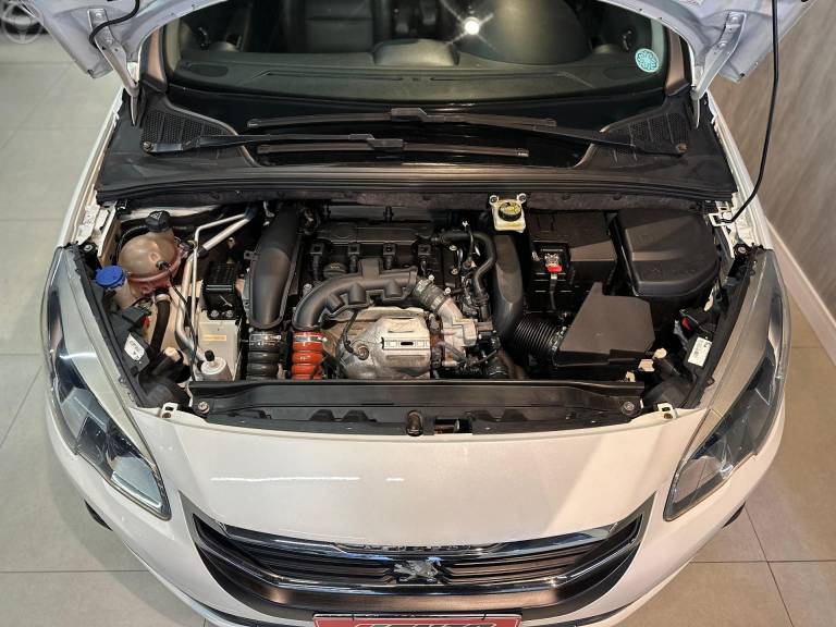 PEUGEOT - 308 1.6 GRIFFE THP 16V 4P AUTOMÁTICO - 2017/2017 - BRANCA - R$ 67.900,00