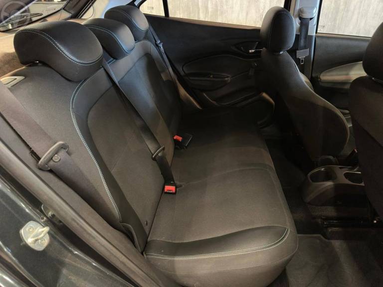 CHEVROLET - ONIX 1.4 MPFI LT 8V FLEX 4P MANUAL - 2019/2019 - CINZA - R$ 64.900,00