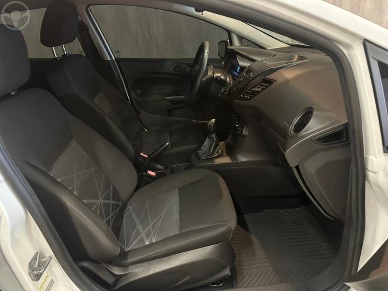 FORD - FIESTA 1.5 S HATCH 16V FLEX 4P MANUAL - 2014/2014 - BRANCA - R$ 42.900,00
