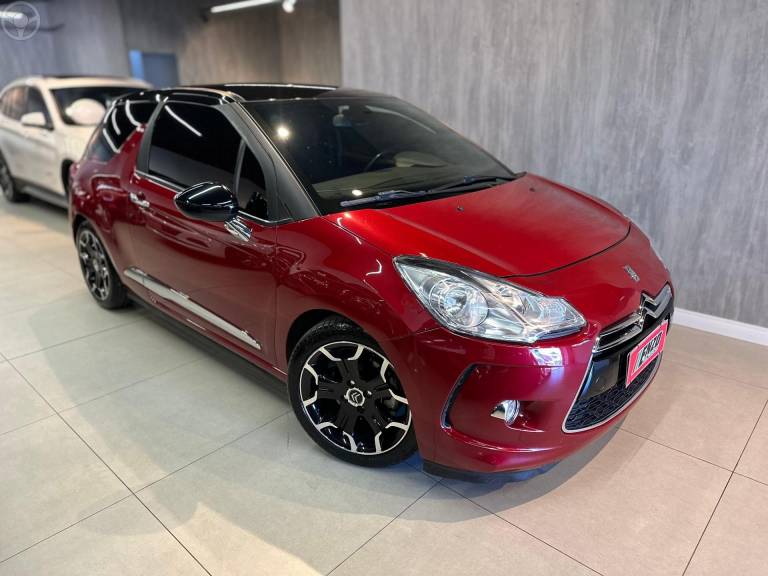 CITROËN - DS3 1.6 THP 16V 2P MANUAL - 2012/2013 - VERMELHA - R$ 64.900,00