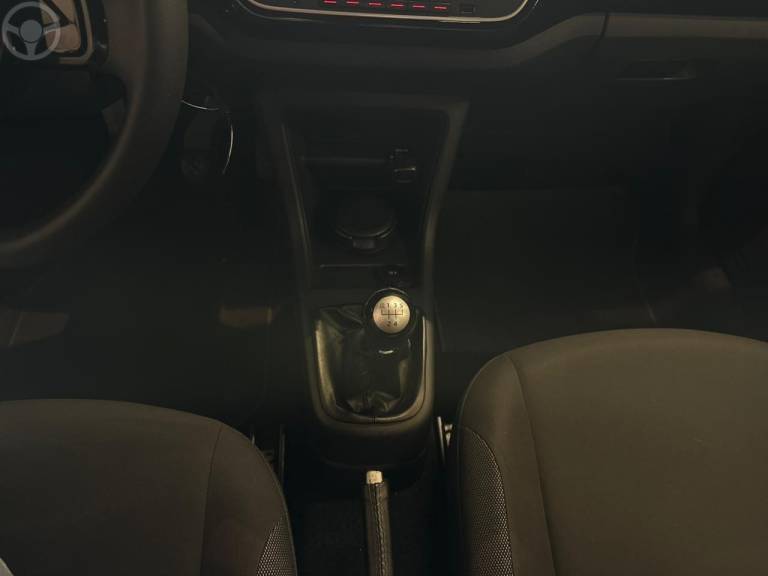 VOLKSWAGEN - UP 1.0 MPI RUN UP 12V FLEX 4P MANUAL - 2016/2017 - PRETA - R$ 47.900,00