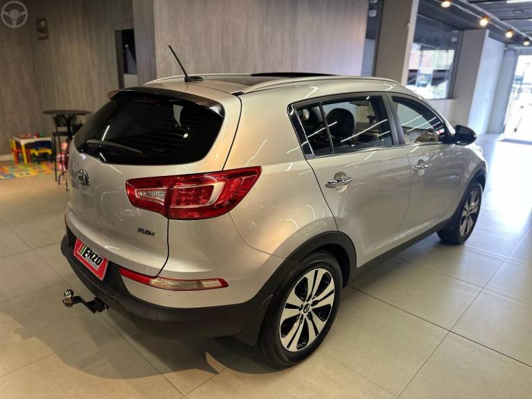 KIA MOTORS - SPORTAGE 2.0 EX2 4X2 16V FLEX 4P AUTOMÁTICO - 2013/2013 - PRATA - R$ 81.900,00