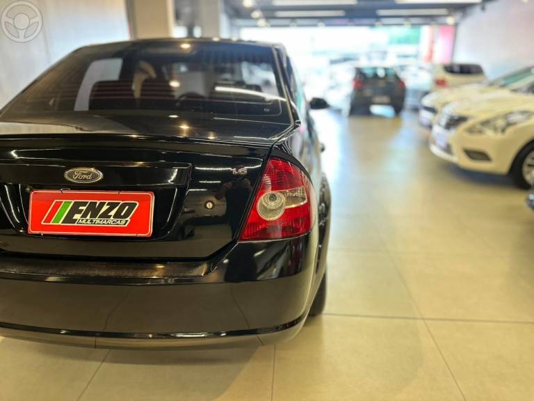 FORD - FIESTA 1.6 ROCAM SEDAN 8V FLEX 4P MANUAL - 2008/2008 - PRETA - R$ 22.900,00