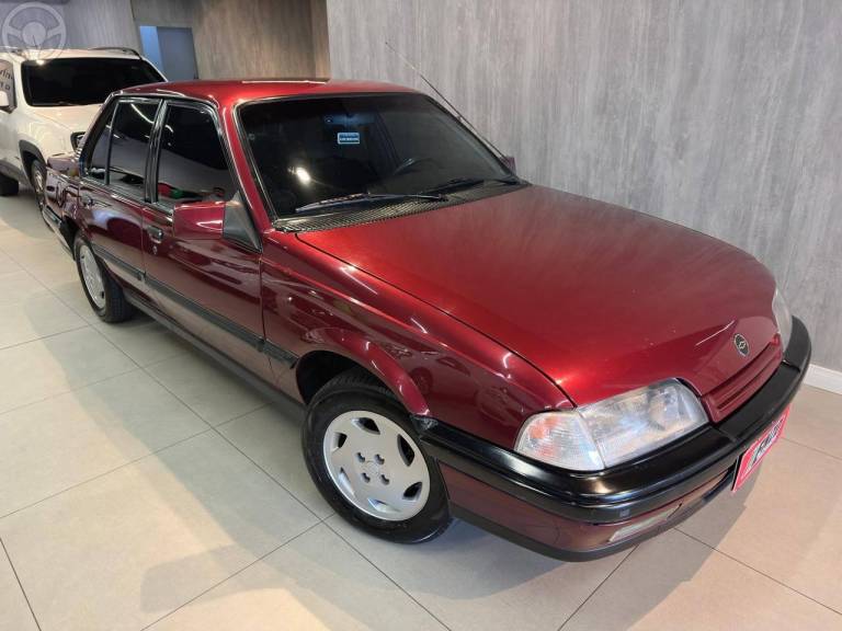 CHEVROLET - MONZA 2.0 EFI GLS 8V 4P MANUAL - 1994/1995 - VERMELHA - R$ 38.900,00