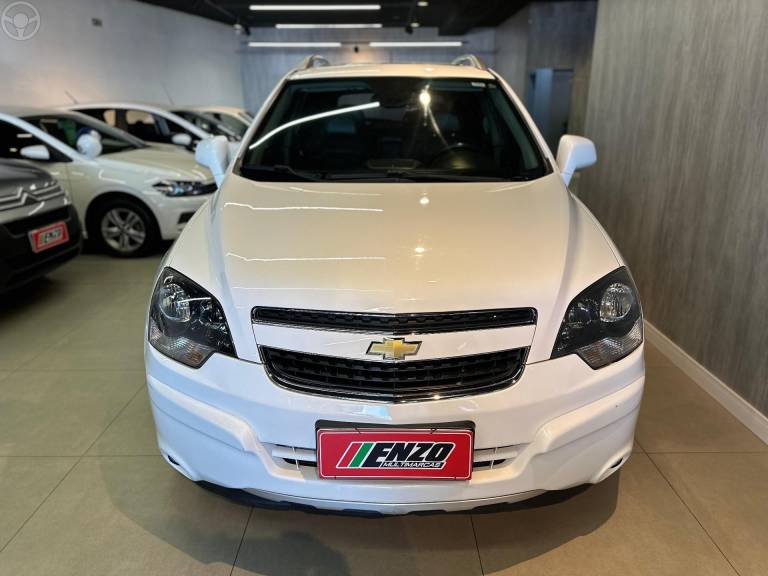 CHEVROLET - CAPTIVA 2.4 FWD SPORT 16V 4P AUTOMÁTICO - 2015/2015 - BRANCA - R$ 59.900,00