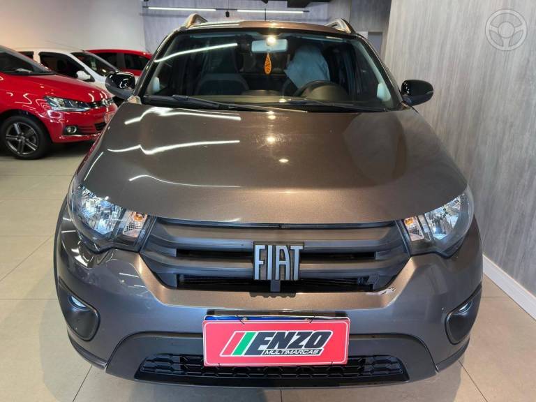 FIAT - MOBI 1.0 TREKKING 8V FLEX 4P MANUAL - 2024/2024 - CINZA - R$ 64.900,00