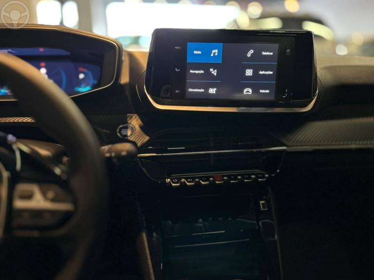 PEUGEOT - 208 1.6 GRIFFE 16V FLEX 4P AUTOMÁTICO - 2021/2021 - PRATA - R$ 85.900,00