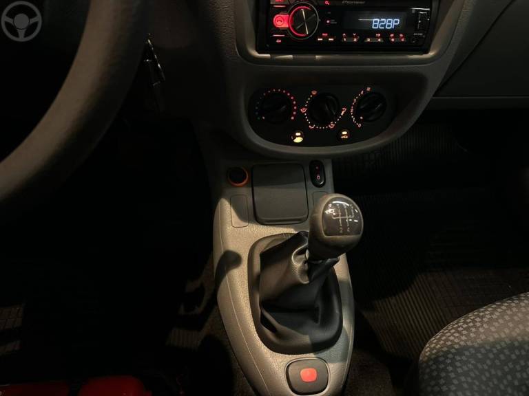 RENAULT - CLIO 1.0 CAMPUS 16V FLEX 4P MANUAL - 2011/2011 - PRATA - R$ 27.900,00