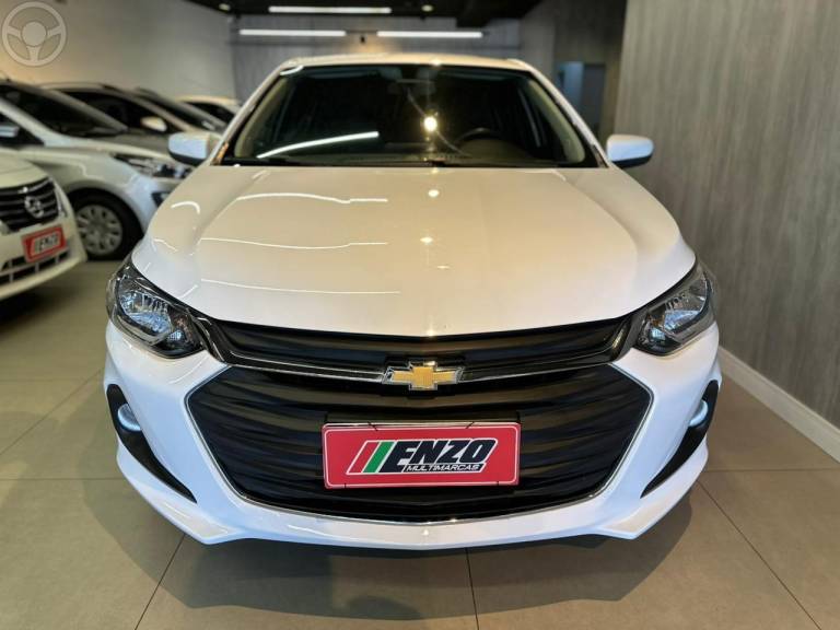 CHEVROLET - ONIX 1.0LTZ PLUS 12V TURBO FLEX 4P AUTOMÁTICO - 2023/2024 - BRANCA - R$ 89.900,00