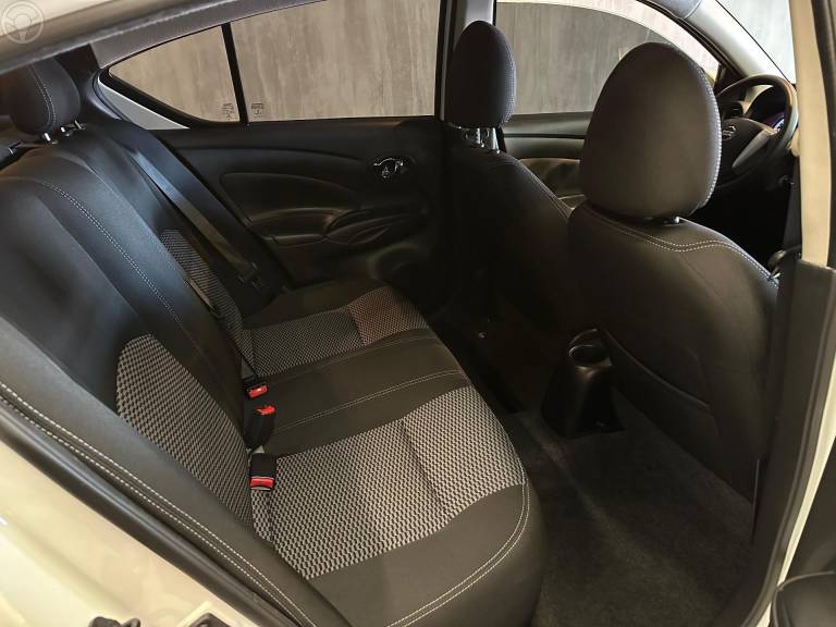 NISSAN - VERSA 1.6 16V FLEX SV 4P MANUAL - 2019/2020 - BRANCA - R$ 64.900,00