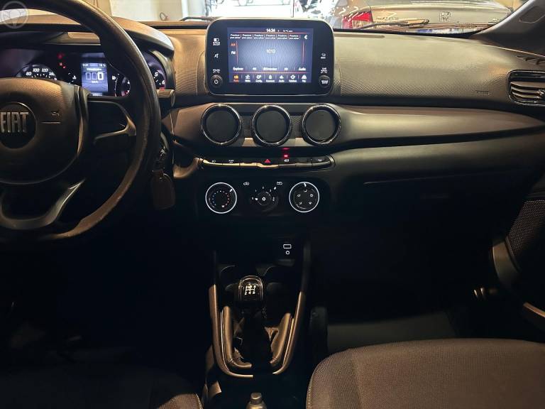 FIAT - ARGO 1.3 FIREFLY TREKKING FLEX 4P MANUAL - 2022/2022 - VERMELHA - R$ 75.900,00