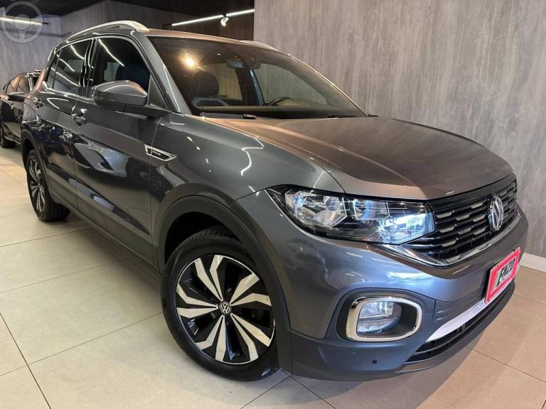 VOLKSWAGEN - T-CROSS 1.4 HIGHLINE TSI 16V FLEX 4P AUTOMÁTICO - 2020/2021 - CINZA - R$ 117.900,00