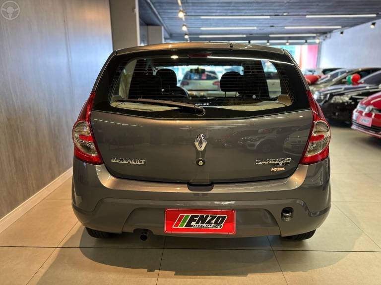RENAULT - SANDERO 1.0 EXPRESSION 16V FLEX 4P MANUAL - 2009/2010 - CINZA - R$ 28.900,00
