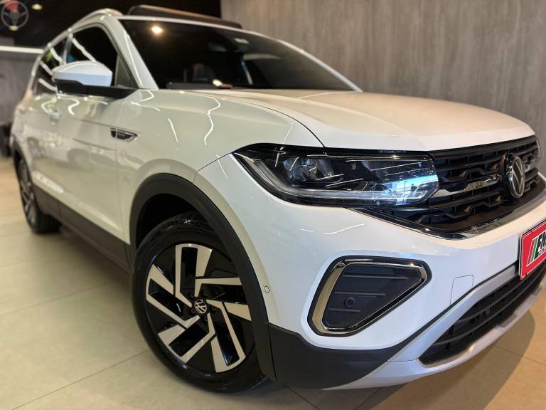 VOLKSWAGEN - T-CROSS 1.4 HIGHLINE TSI 16V FLEX 4P AUTOMÁTICO - 2024/2025 - BRANCA - R$ 179.900,00