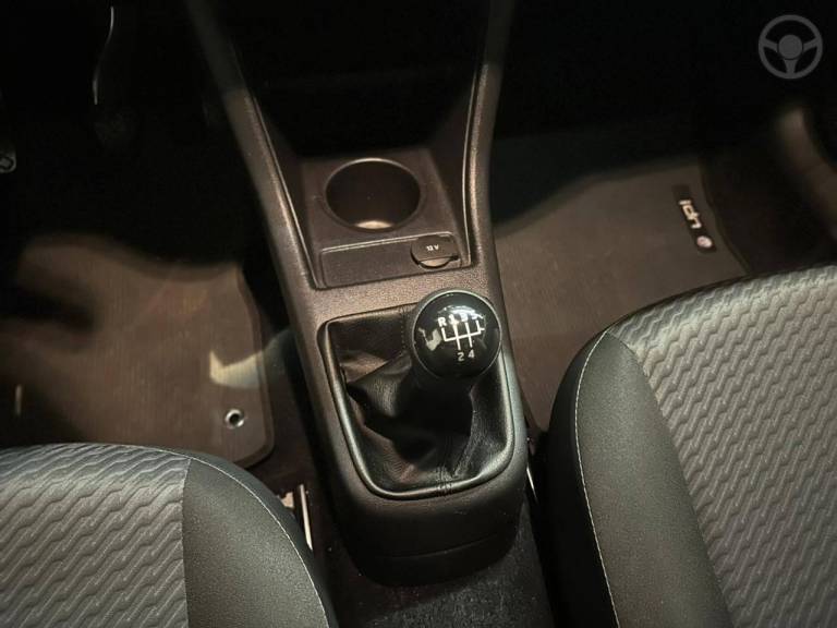 VOLKSWAGEN - UP 1.0 MPI MOVE UP 12V FLEX 4P MANUAL - 2018/2019 - BRANCA - R$ 57.900,00