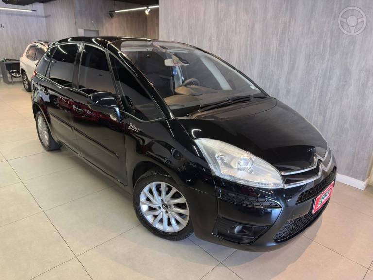 CITROËN - C4 2.0 I PICASSO 16V 4P AUTOMÁTICO - 2010/2011 - PRETA - R$ 33.900,00