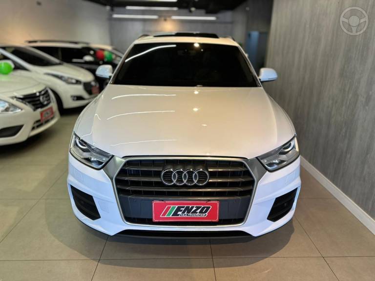AUDI - Q3 1.4 TFSI AMBIENTE FLEX 4P S TRONIC - 2016/2017 - BRANCA - R$ 94.900,00