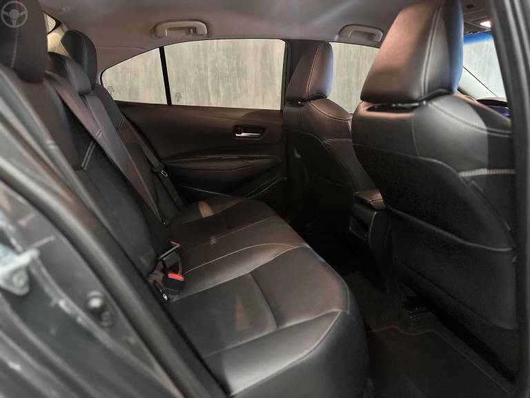 TOYOTA - COROLLA 2.0 XEI 16V FLEX 4P AUTOMÁTICO - 2022/2023 - CINZA - R$ 136.900,00