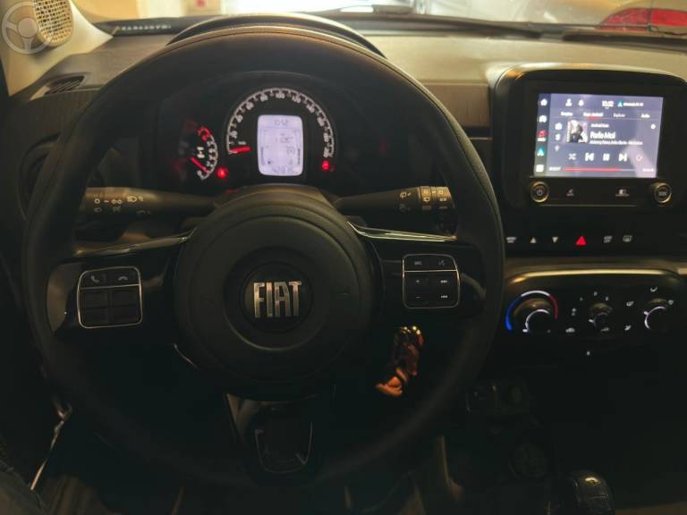 FIAT - MOBI 1.0 TREKKING 8V FLEX 4P MANUAL - 2024/2024 - CINZA - R$ 64.900,00