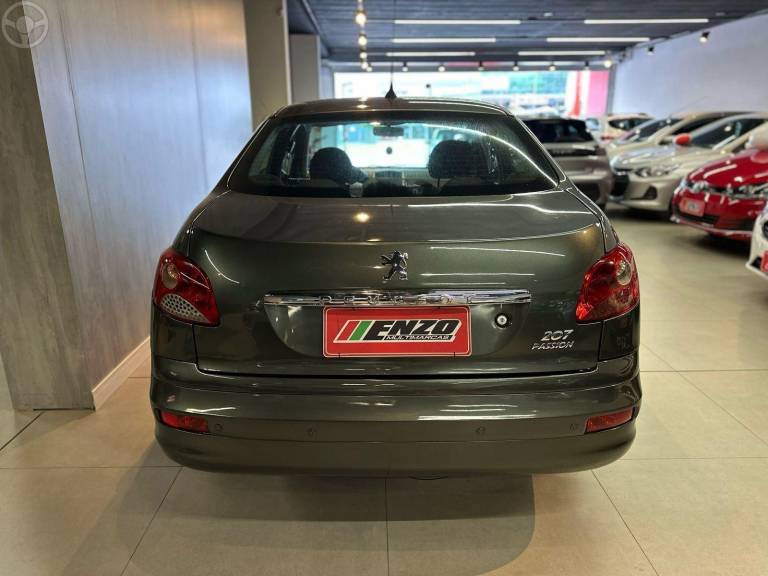 PEUGEOT - 207 1.4 SEDAN XR PASSION 8V FLEX 4P MANUAL - 2010/2011 - CINZA - R$ 21.900,00