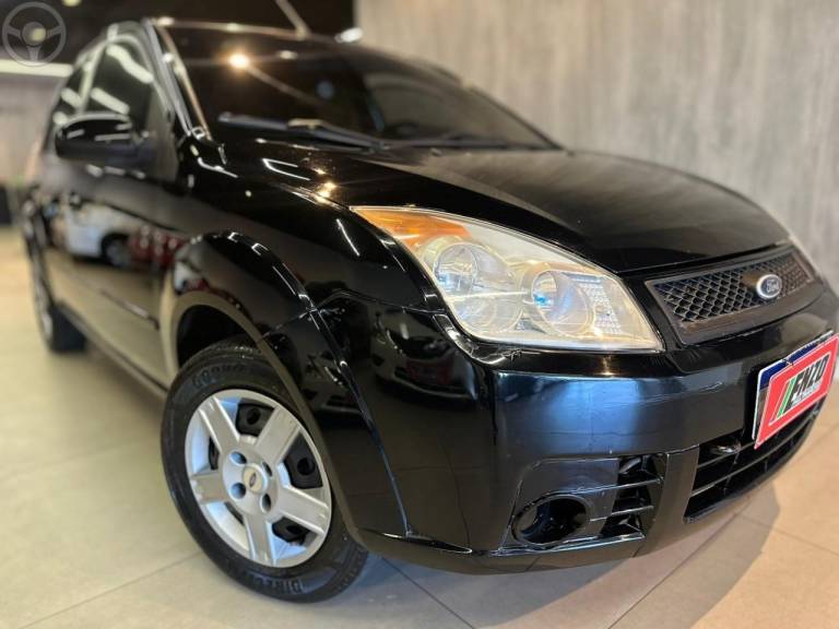 FORD - FIESTA 1.6 ROCAM SEDAN 8V FLEX 4P MANUAL - 2008/2008 - PRETA - R$ 21.900,00