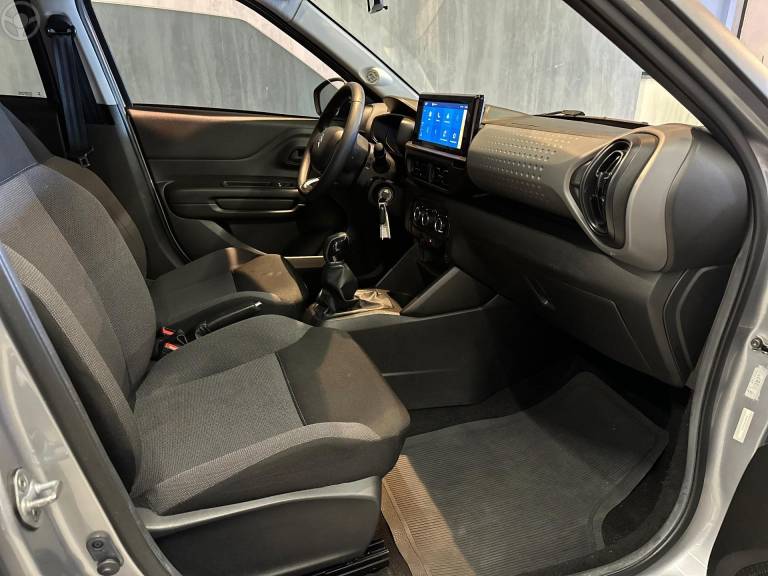 CITROËN - C3 1.0 LIVE PACK 6V 4P FLEX MANUAL - 2023/2023 - PRATA - R$ 65.900,00
