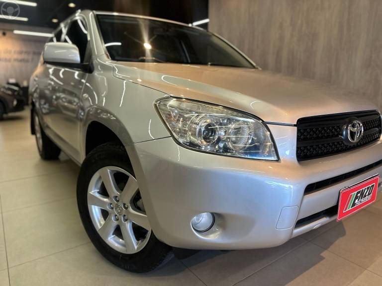 TOYOTA - RAV4 2.4 4X4 16V 4P AUTOMÁTICO - 2008/2008 - PRATA - R$ 57.900,00