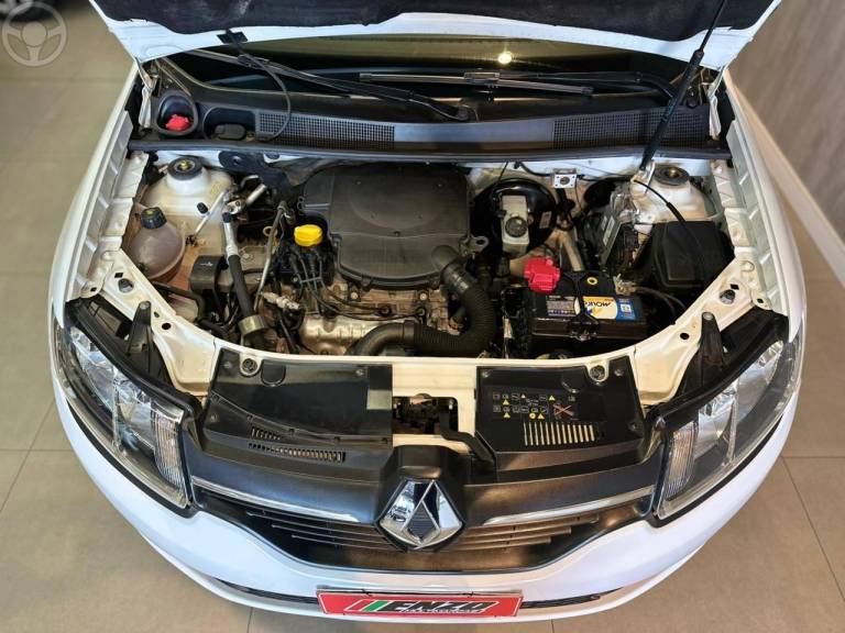 RENAULT - SANDERO 1.6 EXPRESSION 8V FLEX 4P AUTOMATIZADO - 2016/2017 - BRANCA - R$ 45.900,00