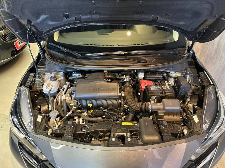 NISSAN - VERSA 1.6 SENSE 16V FLEX 4P AUTOMÁTICO - 2024/2025 - CINZA - R$ 105.900,00