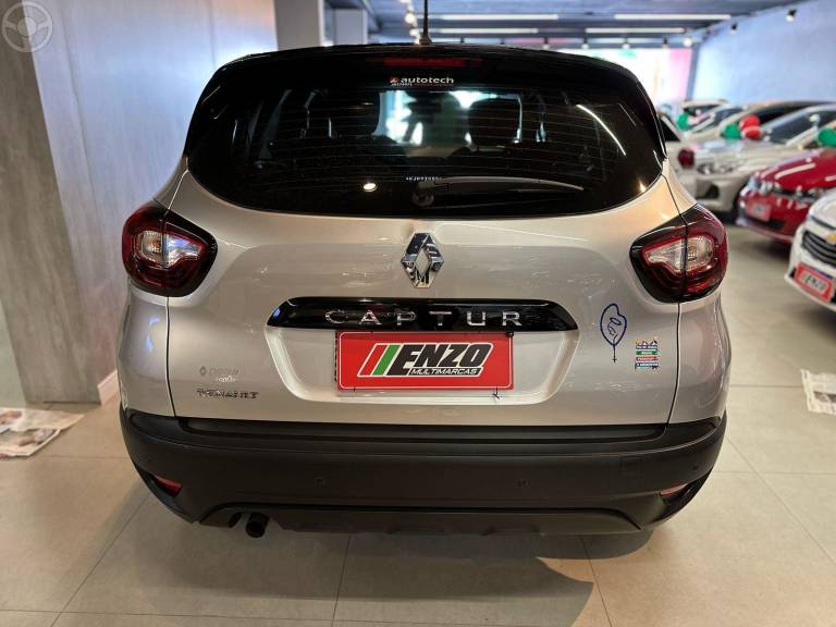 RENAULT - CAPTUR 1.6 LIFE 16V FLEX 4P AUTOMÁTICO - 2019/2019 - PRATA - R$ 78.900,00