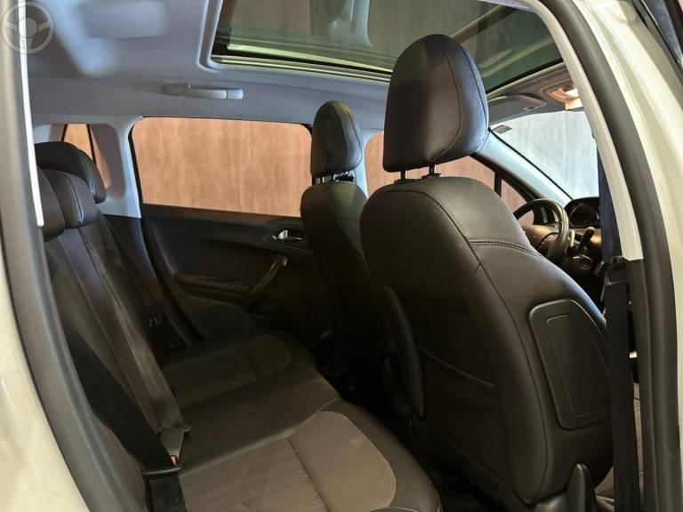 PEUGEOT - 2008 1.6 16V FLEX GRIFFE 4P AUTOMÁTICO - 2017/2017 - BRANCA - R$ 57.900,00