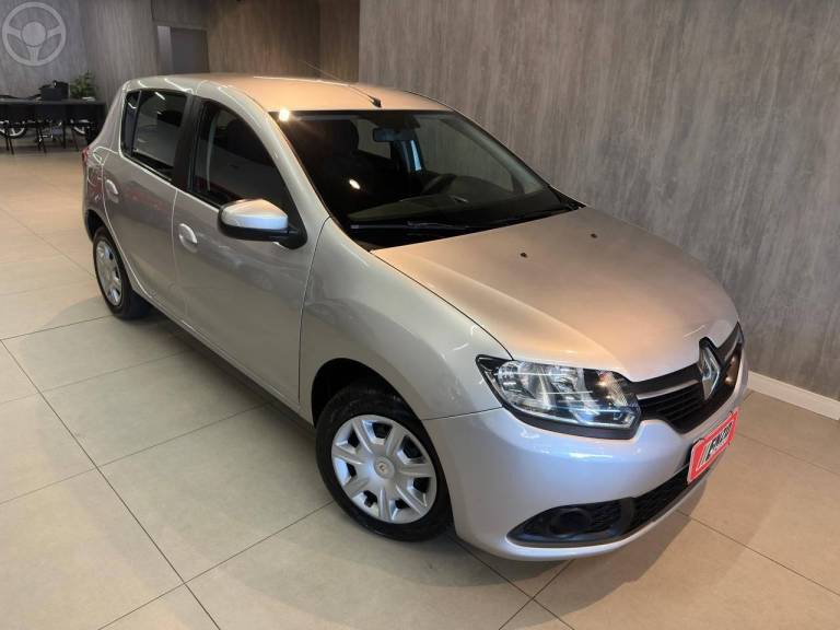 RENAULT - SANDERO 1.6 EXPRESSION 16V FLEX 4P MANUAL - 2016/2017 - PRATA - R$ 46.900,00
