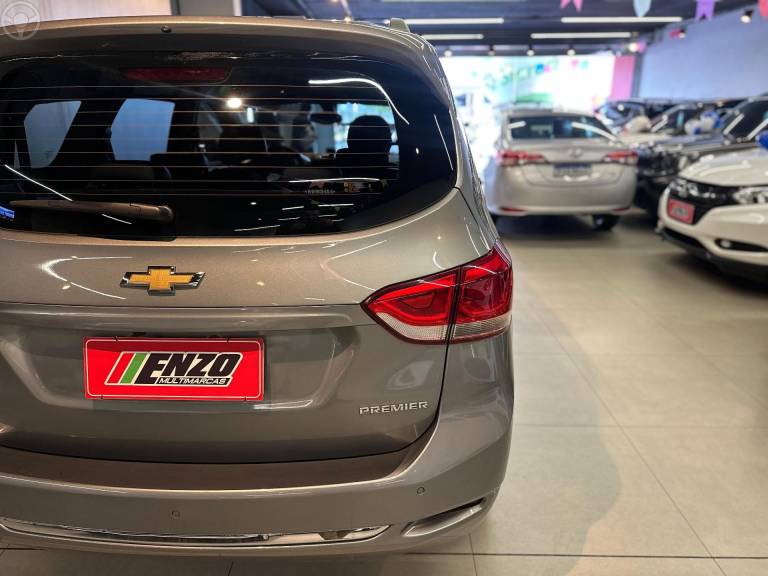 CHEVROLET - SPIN 1.8 PREMIER 8V FLEX 4P AUTOMÁTICO - 2023/2024 - PRATA - R$ 109.900,00