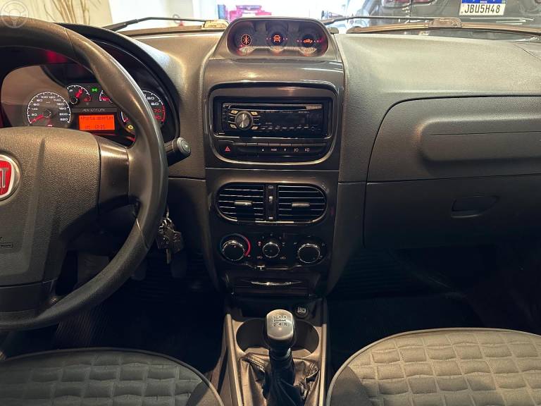 FIAT - STRADA 1.8 MPI ADVENTURE CD 8V FLEX 2P MANUAL - 2013/2013 - BRANCA - R$ 56.900,00