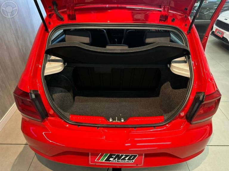 VOLKSWAGEN - GOL 1.0 12V MPI TOTALFLEX 4P MANUAL - 2022/2023 - VERMELHA - R$ 58.900,00