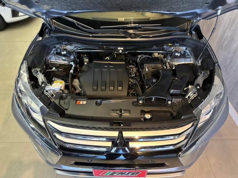 MITSUBISHI - ECLIPSE CROSS 1.5 HPE-S 16V 4P AUTOMÁTICO - 2021/2022 - PRATA - R$ 138.900,00