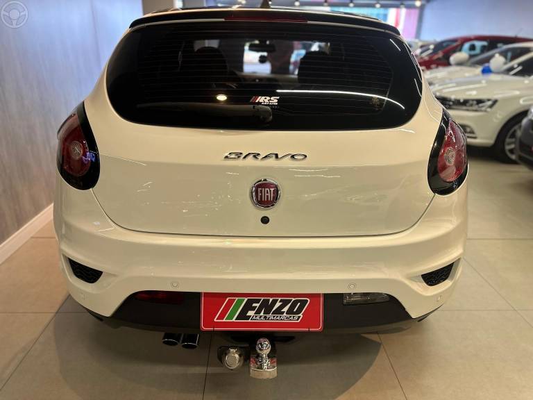 FIAT - BRAVO 1.8 SPORTING 16V FLEX 4P AUTOMATIZADO - 2016/2016 - BRANCA - R$ 58.900,00